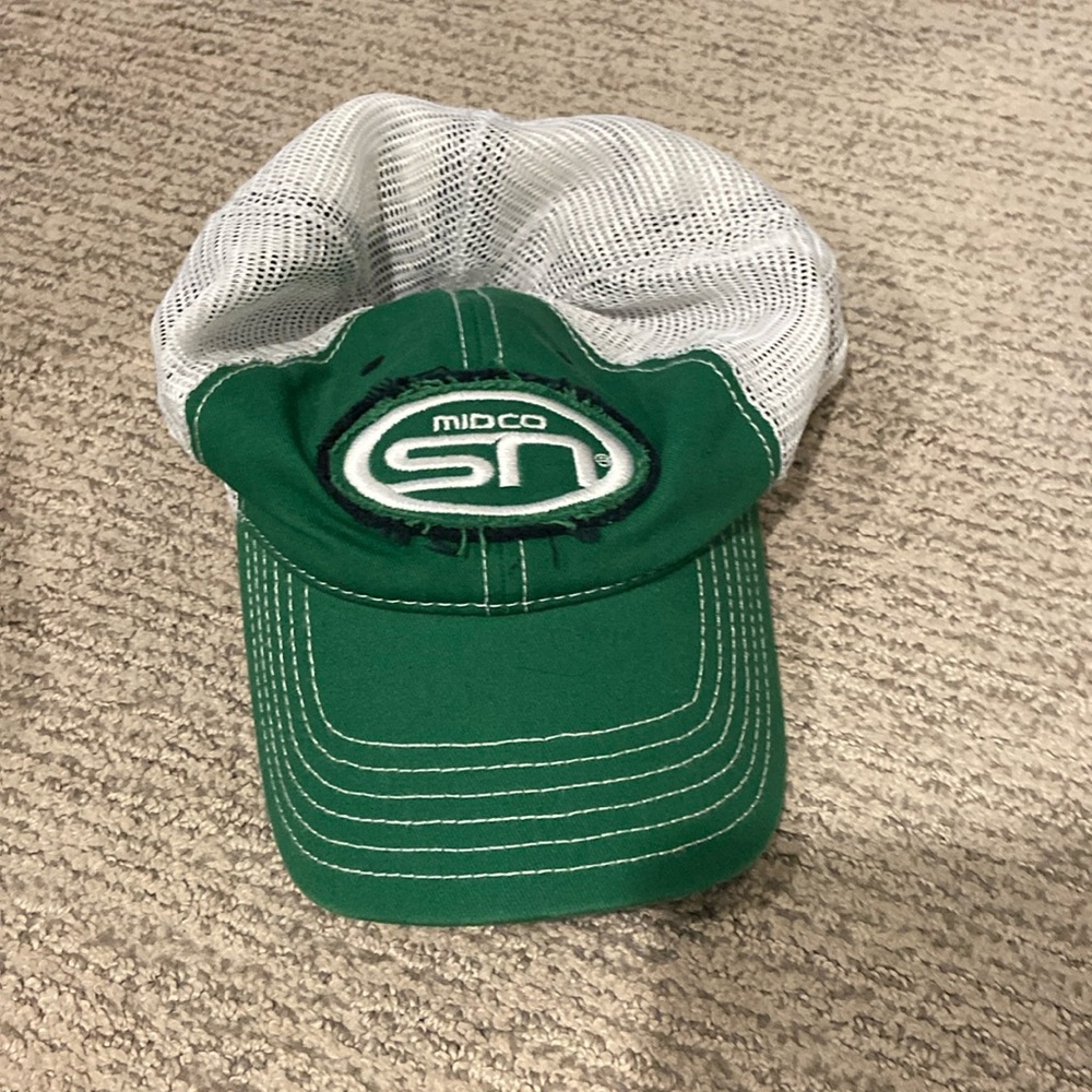 Midco hat